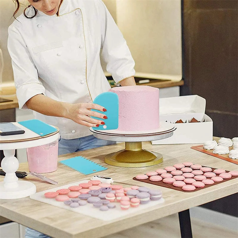 CakeCrafter™ – 40-Piece Cake Decorating Kit
